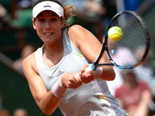 Muguruza races through second-round clash in Paris