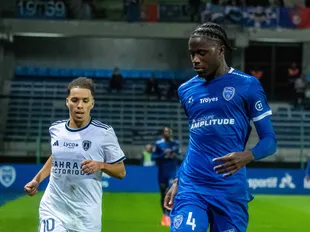 Ligue 2 defender catches Man City’s eye