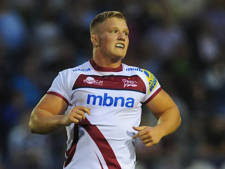 Sale duo sign new deals