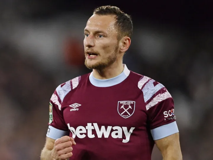 Bayer Leverkusen 'identify Coufal as Frimpong replacement'