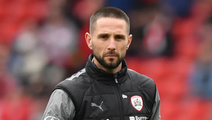 Barnsley Hadapi Peterborough di Oakwell: Perebutan Momentum di Tengah Masalah Pertahanan