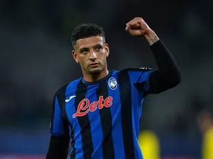 Defender completes Rangers medical: Latest transfer news and rumours today