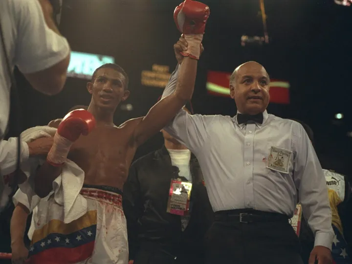 Former boxer 'shot dead in Venezuela'