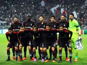 Giroud returns for Arsenal