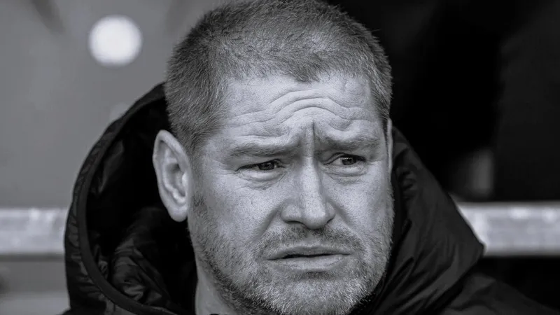 Beard, former Liverpool Women manager, dies at the age of 47