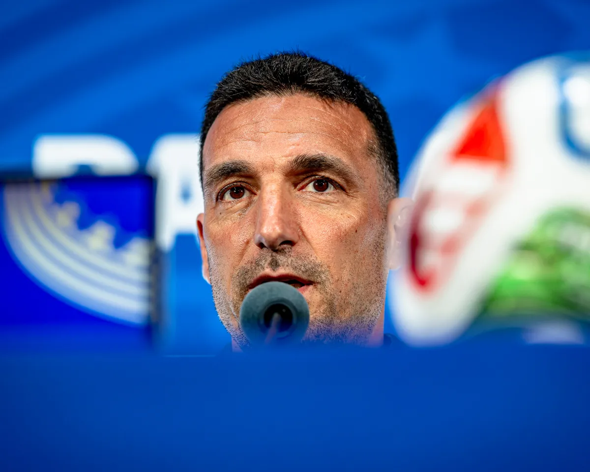 Scaloni finds right-back solution as Argentina top Group C with perfect record