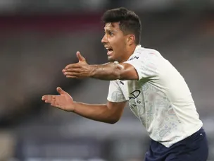 Rodri: 'Leicester put 11 players behind ball in Man City rout'