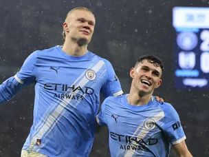 Man City and Villa keep pressure on Arsenal - Wednesday's Premier League roundup