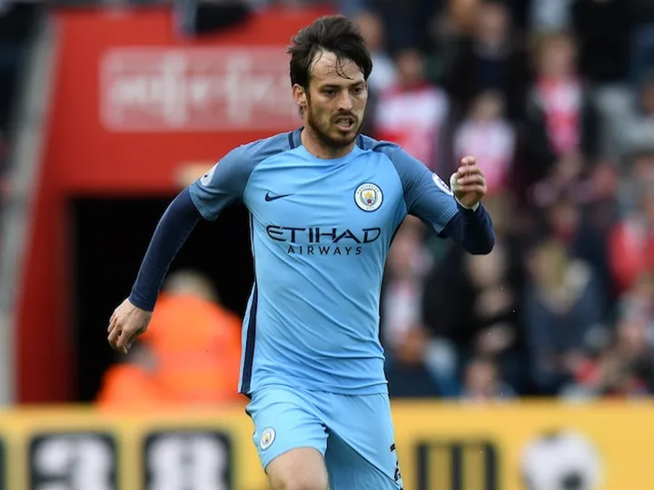 Mourinho aims dig at Guardiola over Silva