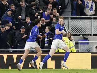 Palace, Leeds 'register interest' in Everton defender
