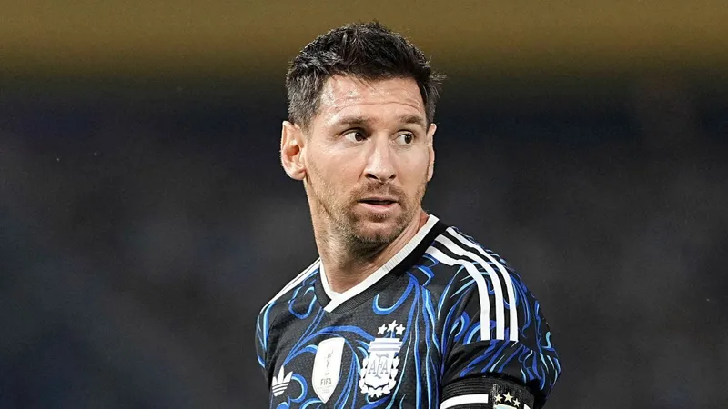 Argentina name preliminary World Cup squad with 10 Premier League stars and Messi on longlist