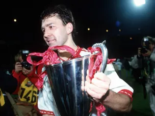 "I'd be very disappointed" - Robson delivers Carrick verdict as Man United secure UCL return