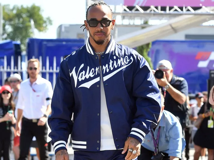 Hamilton not 'begging' for new contract - Wolff