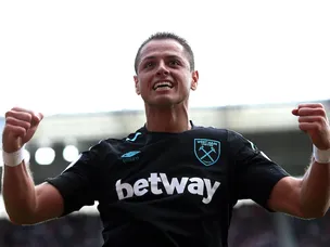 Hernandez earns Hammers point at Chelsea