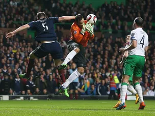 Ireland and Scotland share the spoils