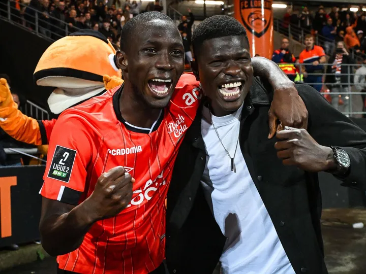 Brentford in 'three-team Premier League battle' for striker target