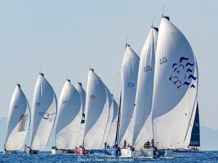 GB's Islay Watson takes European silver in windfoiling