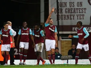 Carroll scores West Ham winner