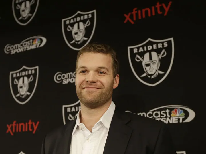 Flynn traded to Raiders