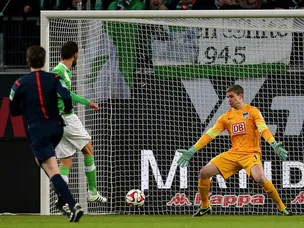 Dost at the double to help Wolfsburg past Hertha