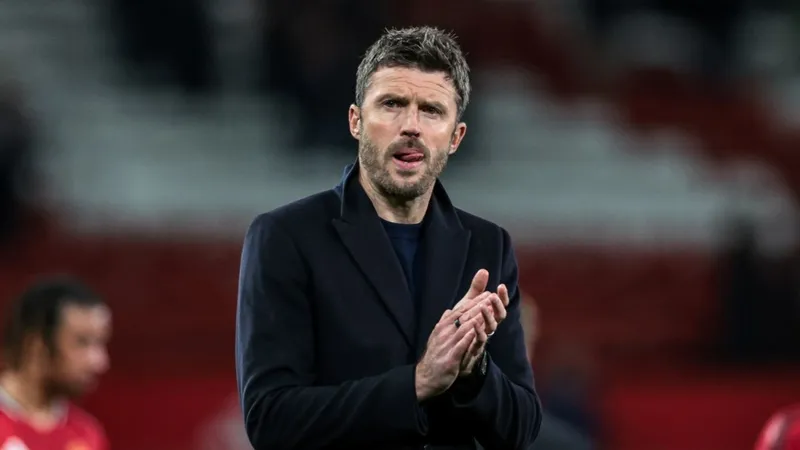 Michael Carrick sets new record in Man Utd 3-2 Liverpool