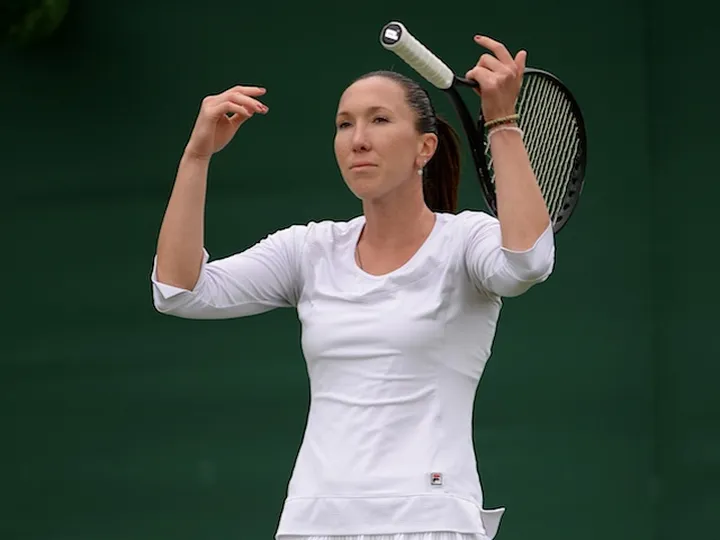Jankovic sees off Konta