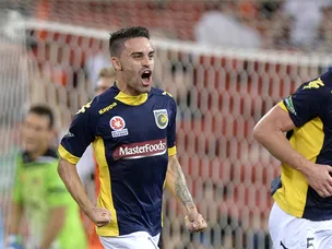 Mariners win at league leaders