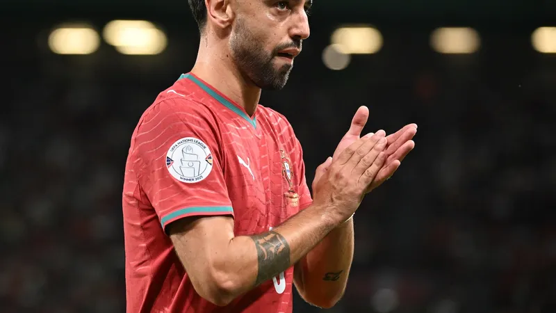 Man United handed key Fernandes fitness 'update' after injury scare