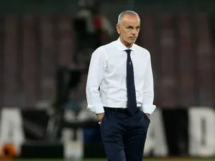 Early goals help Napoli ease past Inter