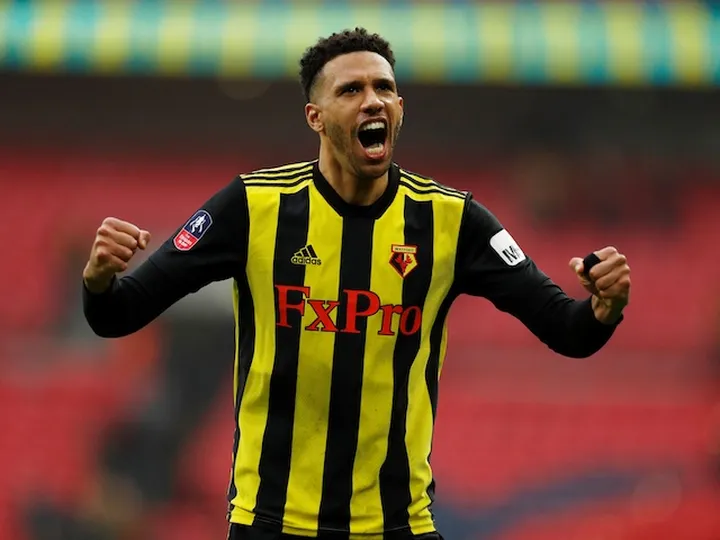 Etienne Capoue claims Man City are "best team ever"