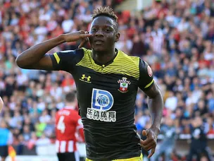 Moussa Djenepo scores winner as Southampton beat 10-man Sheffield United
