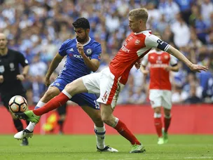 Mertesacker thankful for "great ending"
