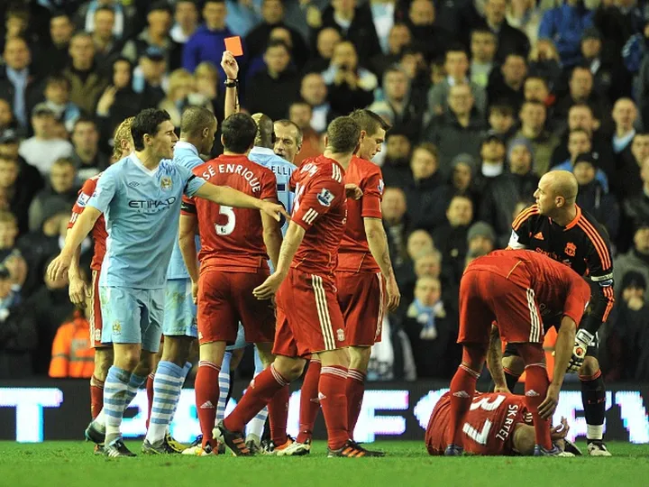 Dalglish: 'Balotelli should look in the mirror'