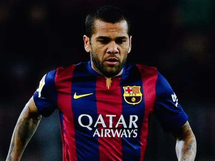 Dani Alves leaves Barcelona