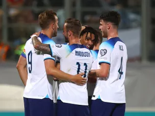 Alexander-Arnold shines as England cruise past Malta