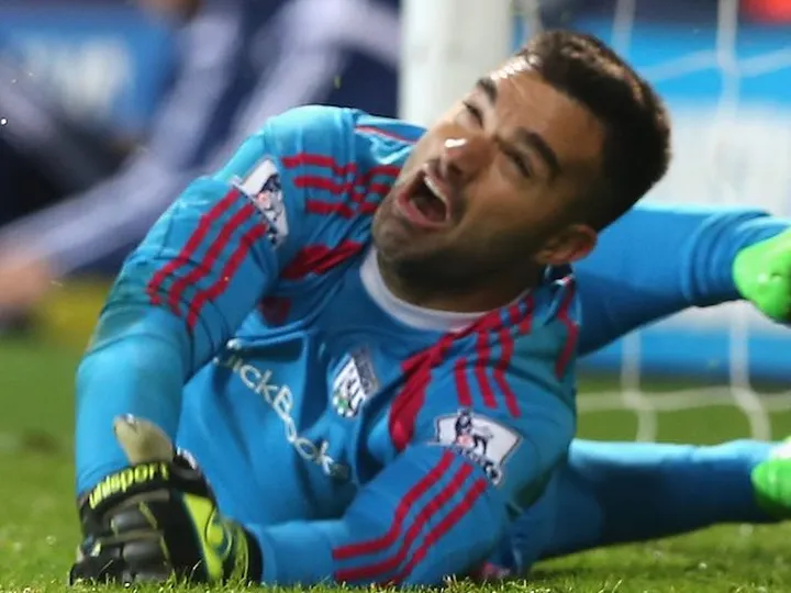 Reading line up move for Boaz Myhill?