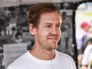 Vettel happy at home but keeping F1 options open