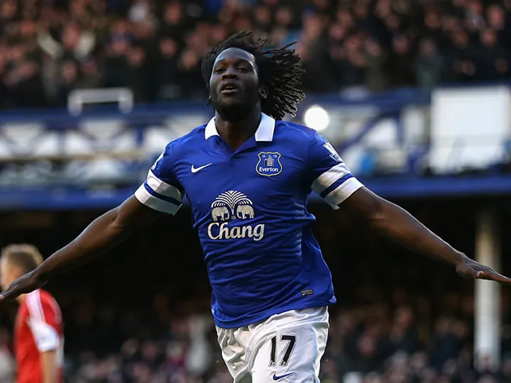 Everton recover after early Ozil goal