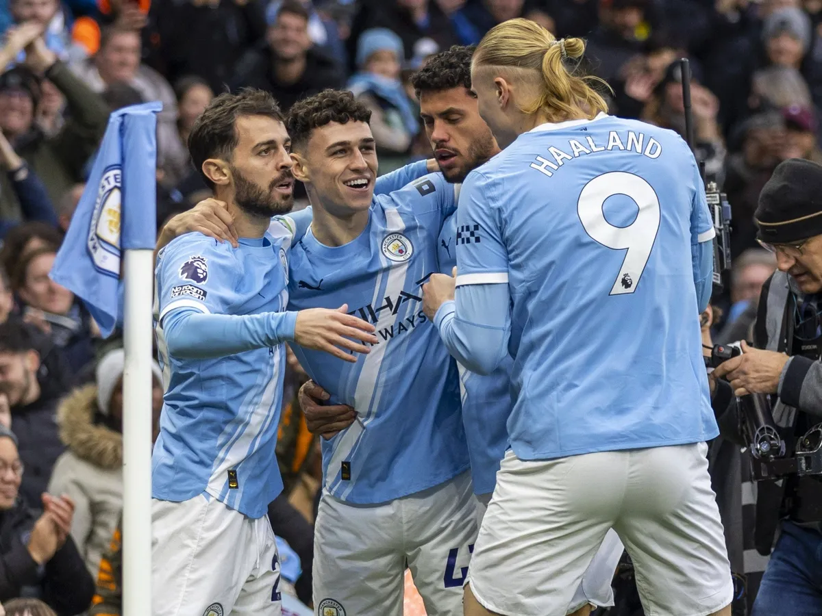 Man City 'advance' talks with star player over new contract