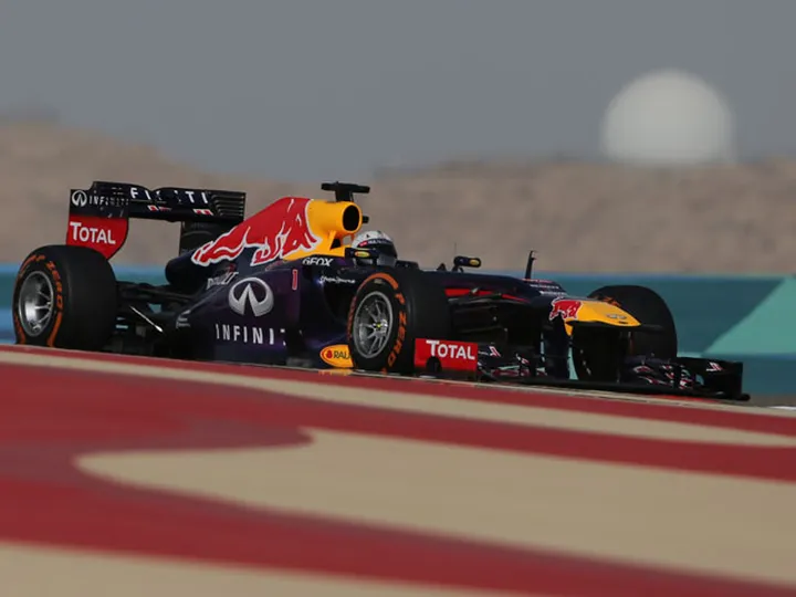 Vettel wins Bahrain GP