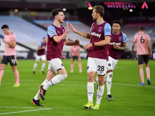 West Ham rise into top four after sweeping aside Sheffield United