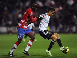 Success strikes late to deny Valencia