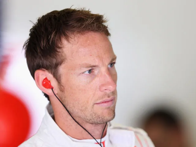 Button frustrated with Raikkonen