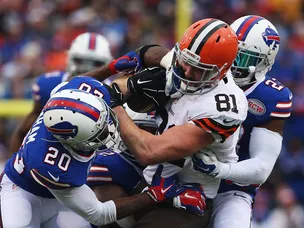 Bills win despite Manziel effort