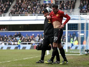 Ferguson hopeful over Van Persie