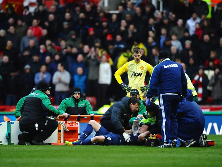 Phil Jones suffers head injury