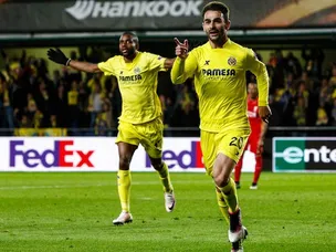 Villarreal strike late to down Liverpool