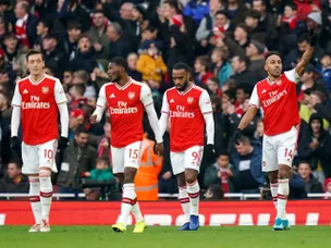 Ex-Arsenal FA Cup winner joins Everton on deadline day