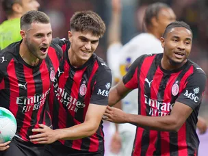 Spurs 'surprise candidates' to sign £30m striker who blew Kyle Walker away