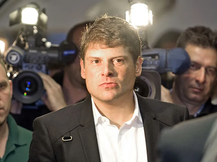 Ullrich admits to doping